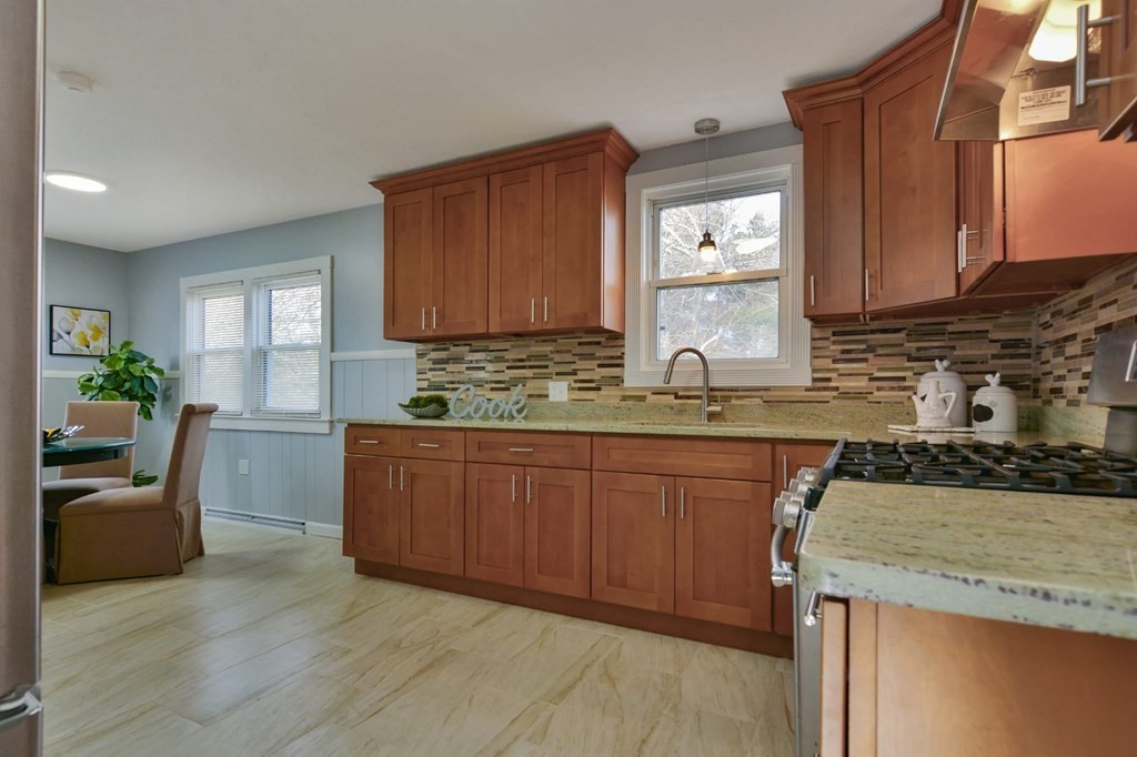 77 S Bowdoin St