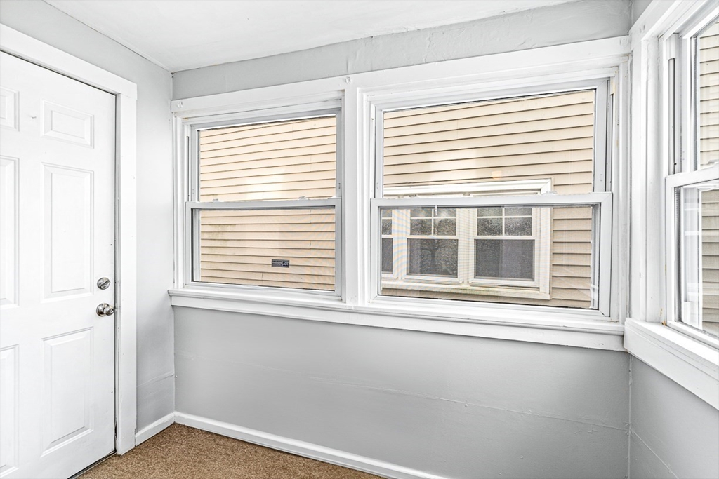 2 Mulberry St