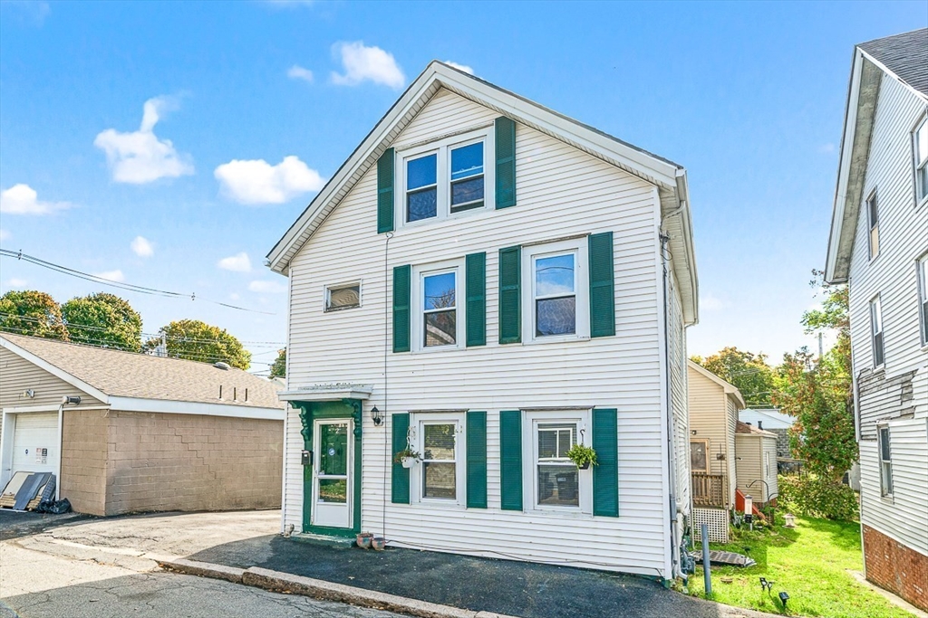 2 Mulberry St