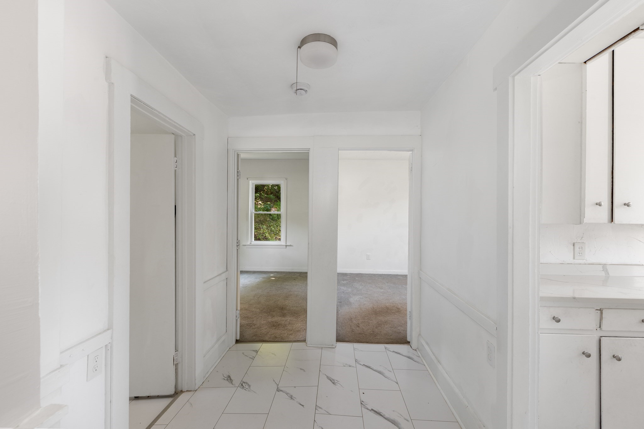 9 Martel St