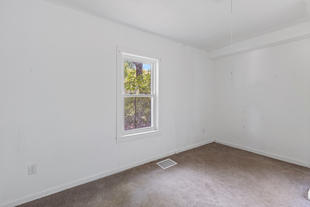 9 Martel St