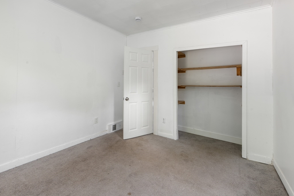 9 Martel St