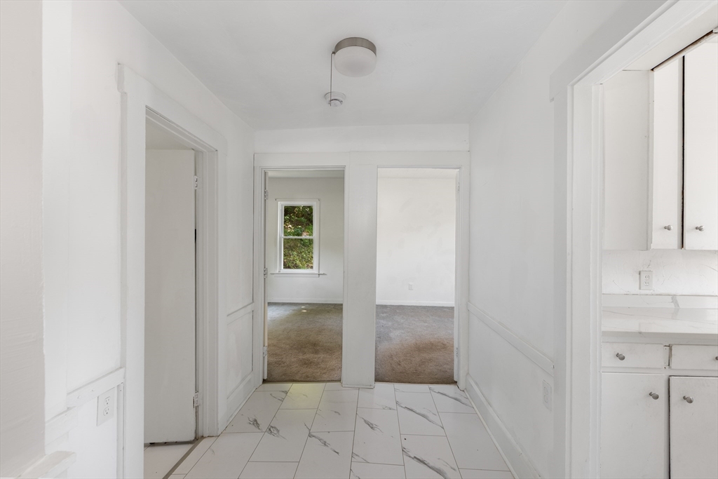 9 Martel St