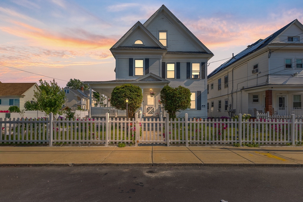 16 Logan St
