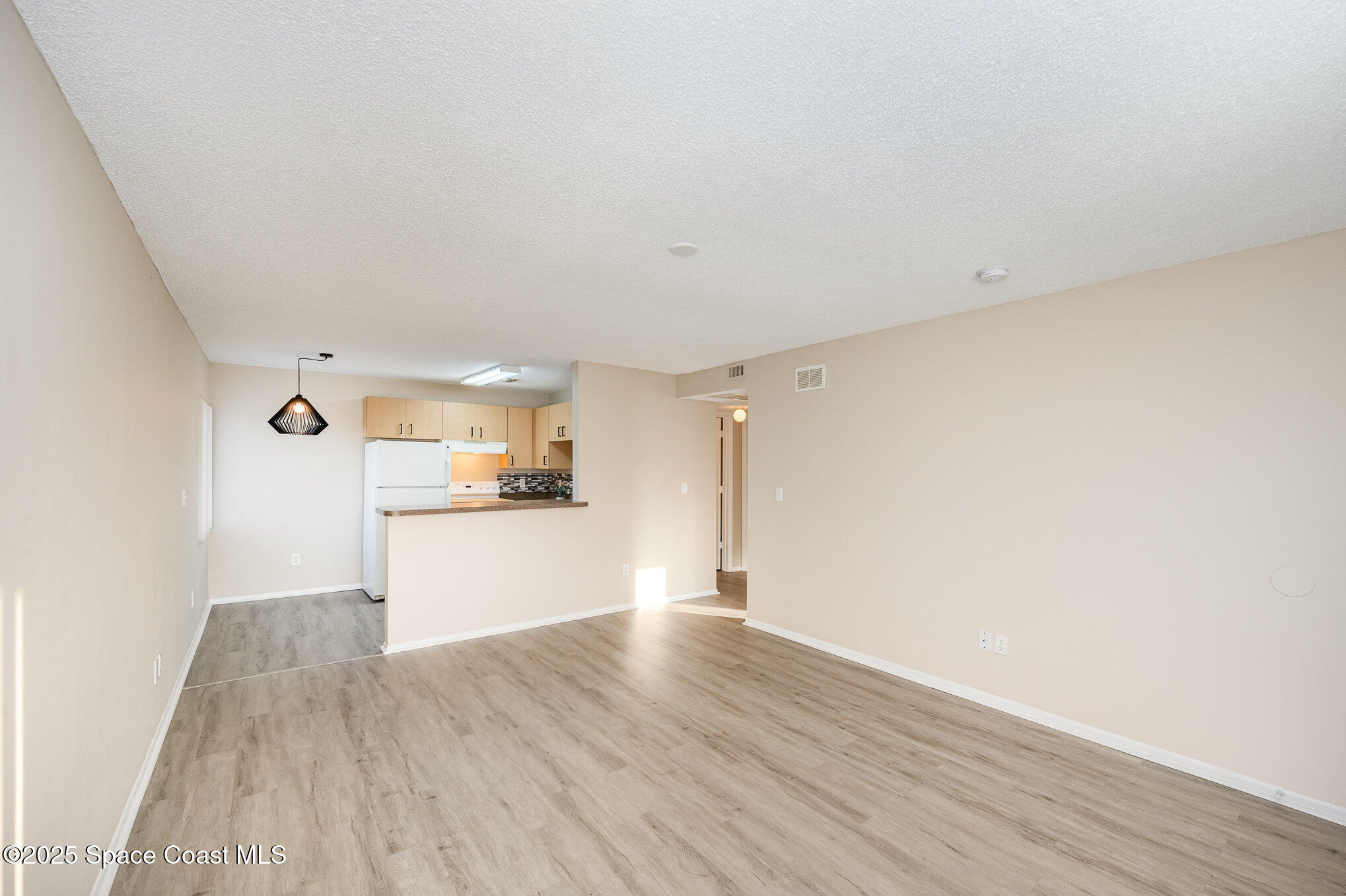 800 N Fiske Boulevard, 809
