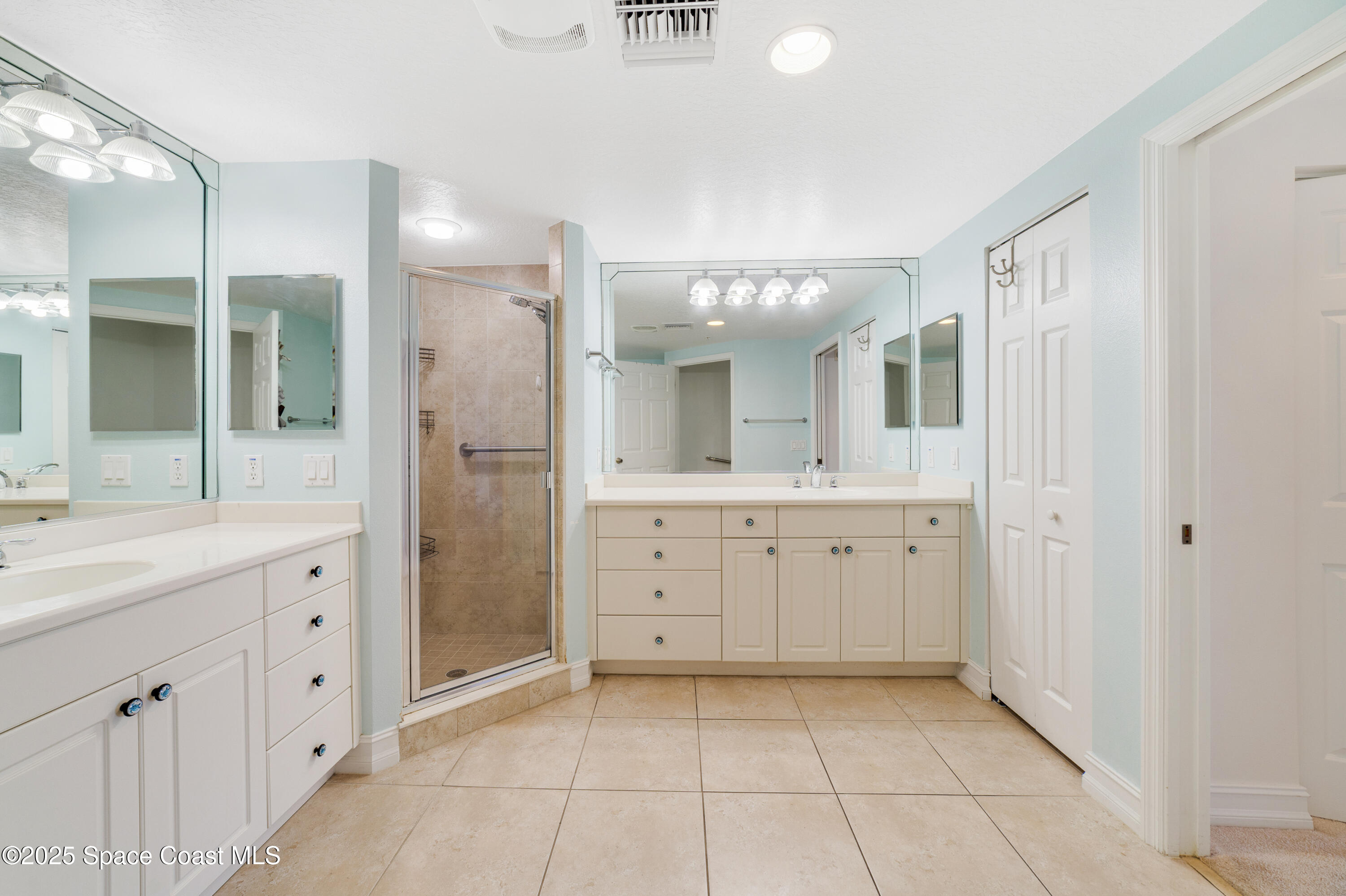 3 Indian River Avenue 605