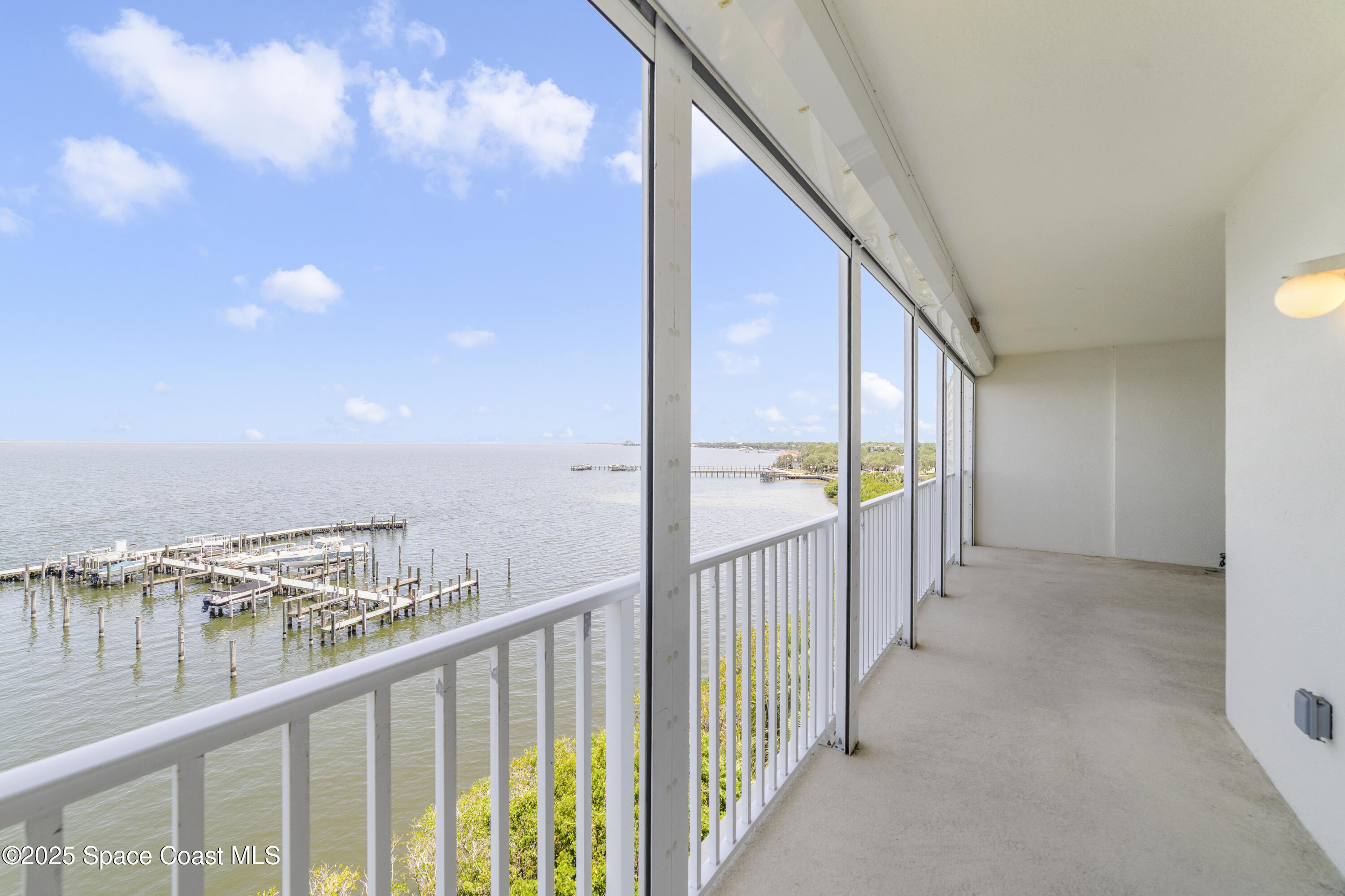 3 Indian River Avenue 605