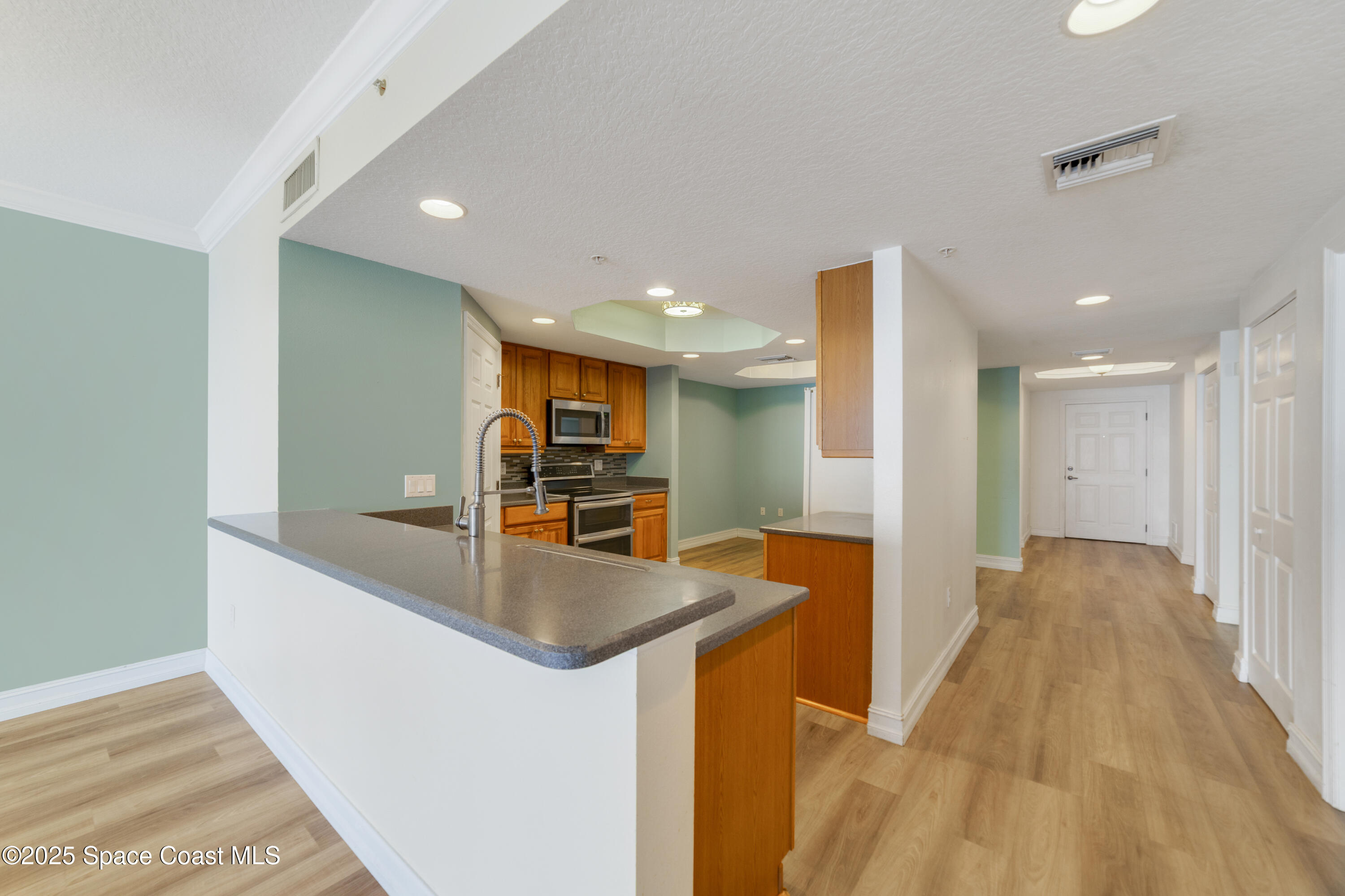 3 Indian River Avenue 605