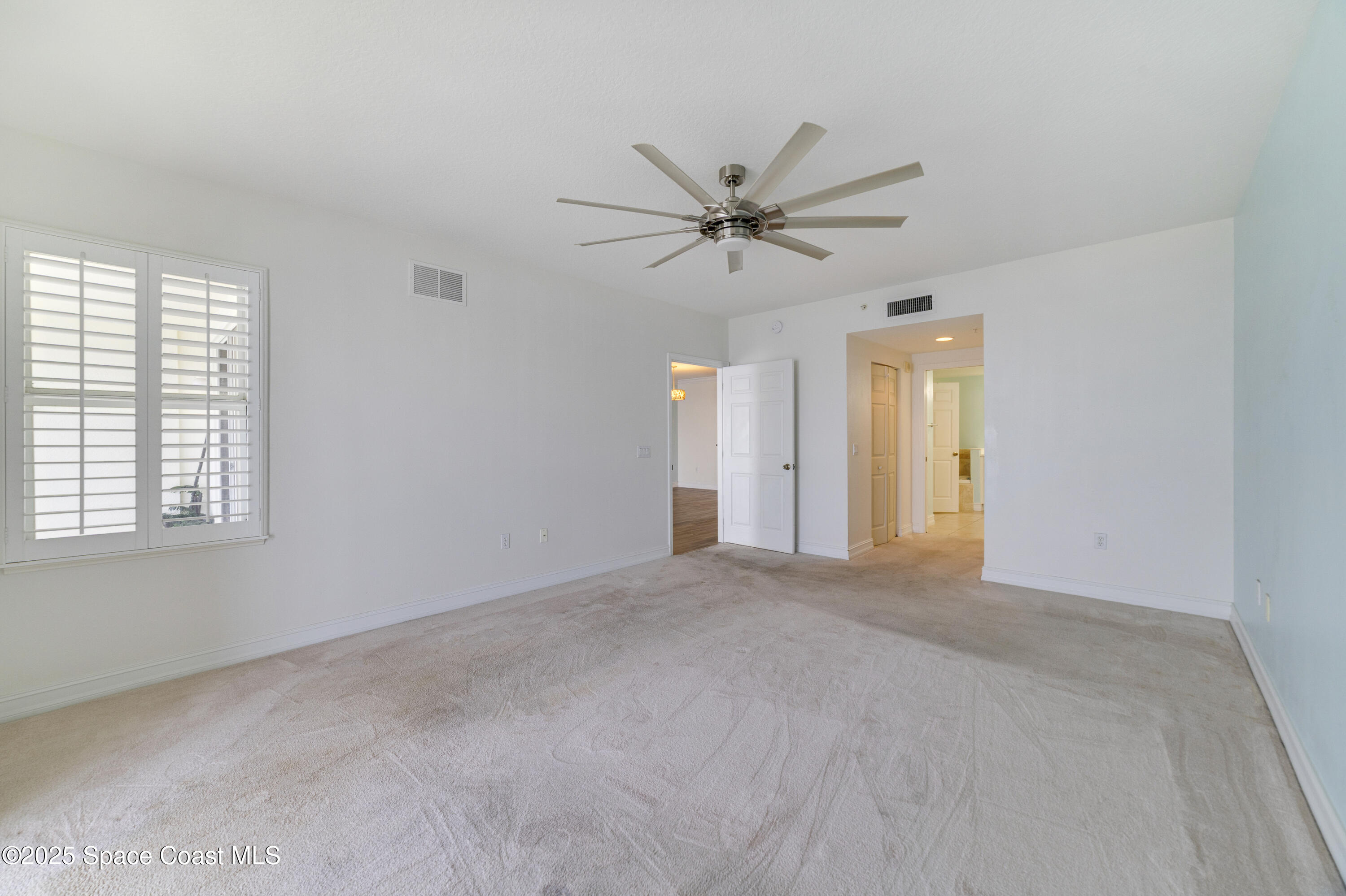 3 Indian River Avenue 605