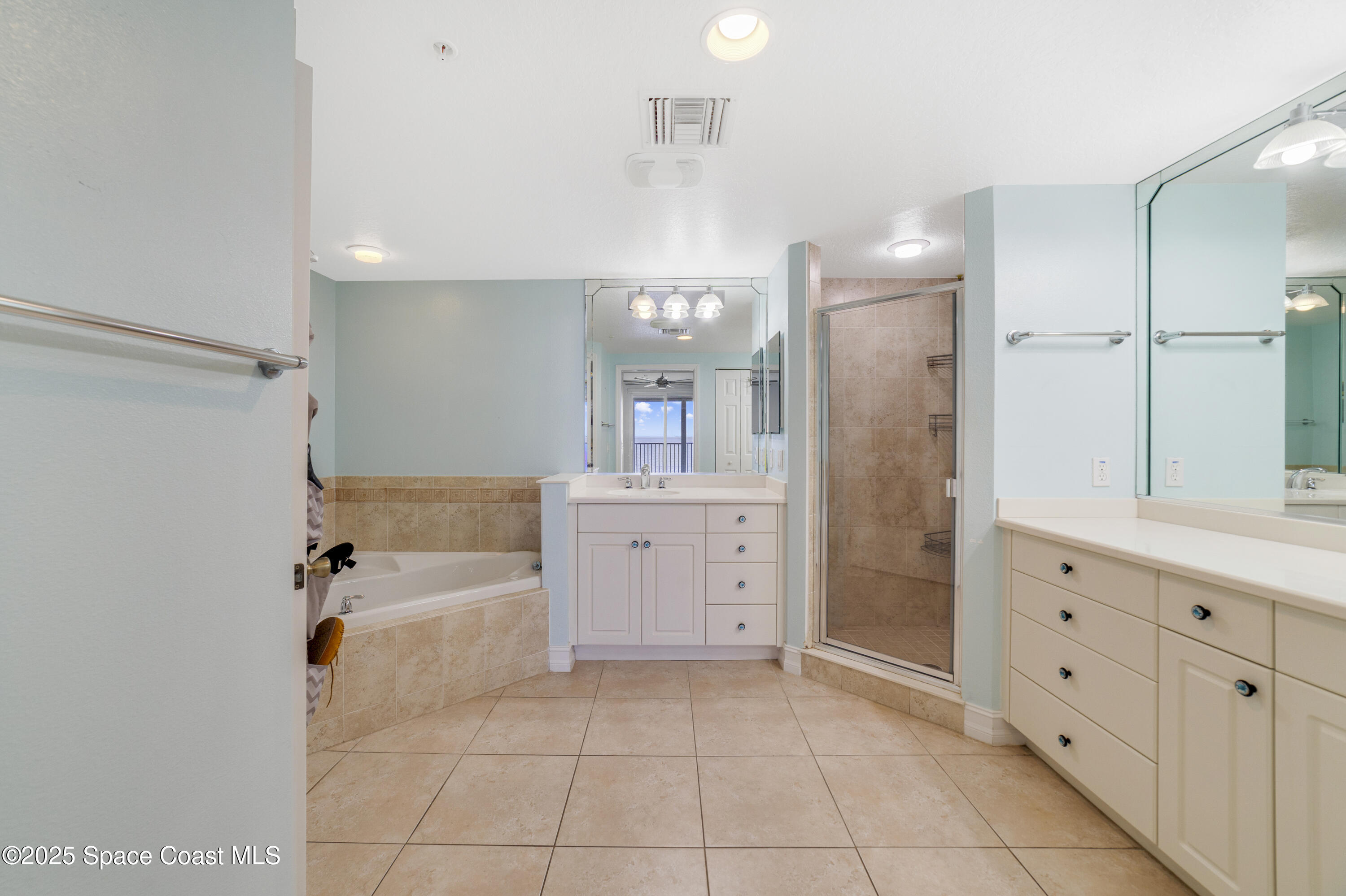 3 Indian River Avenue 605