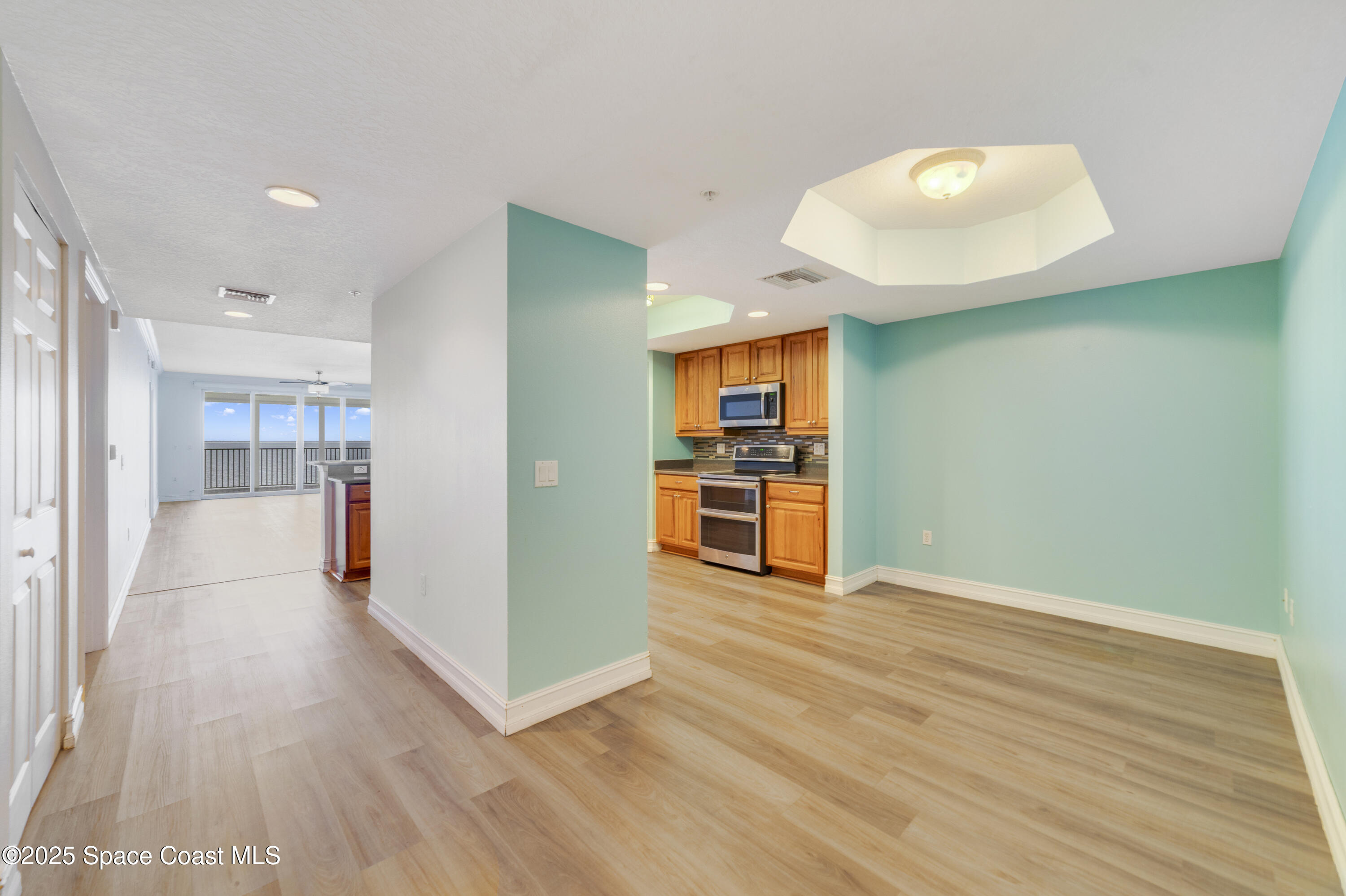 3 Indian River Avenue 605