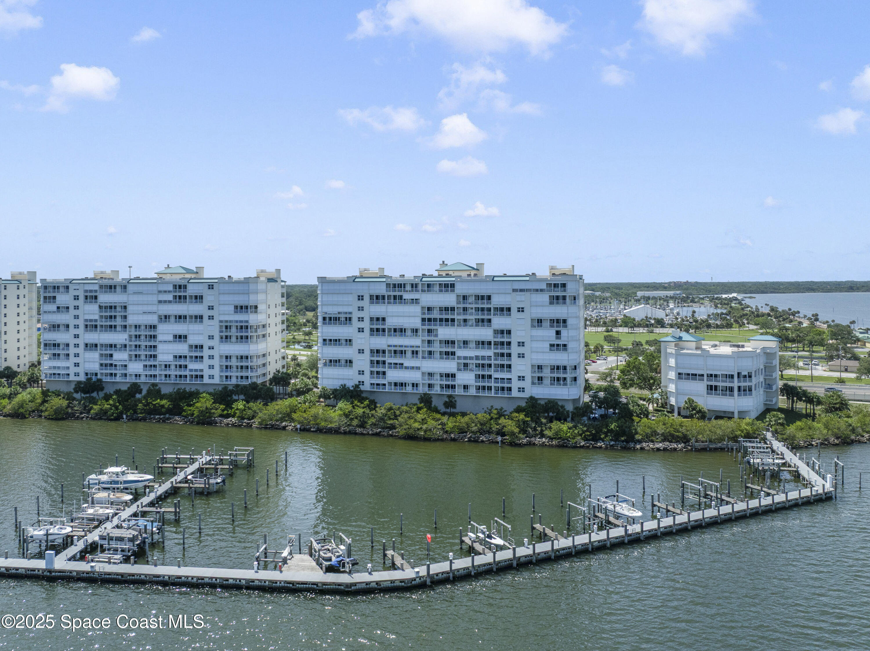 3 Indian River Avenue 605