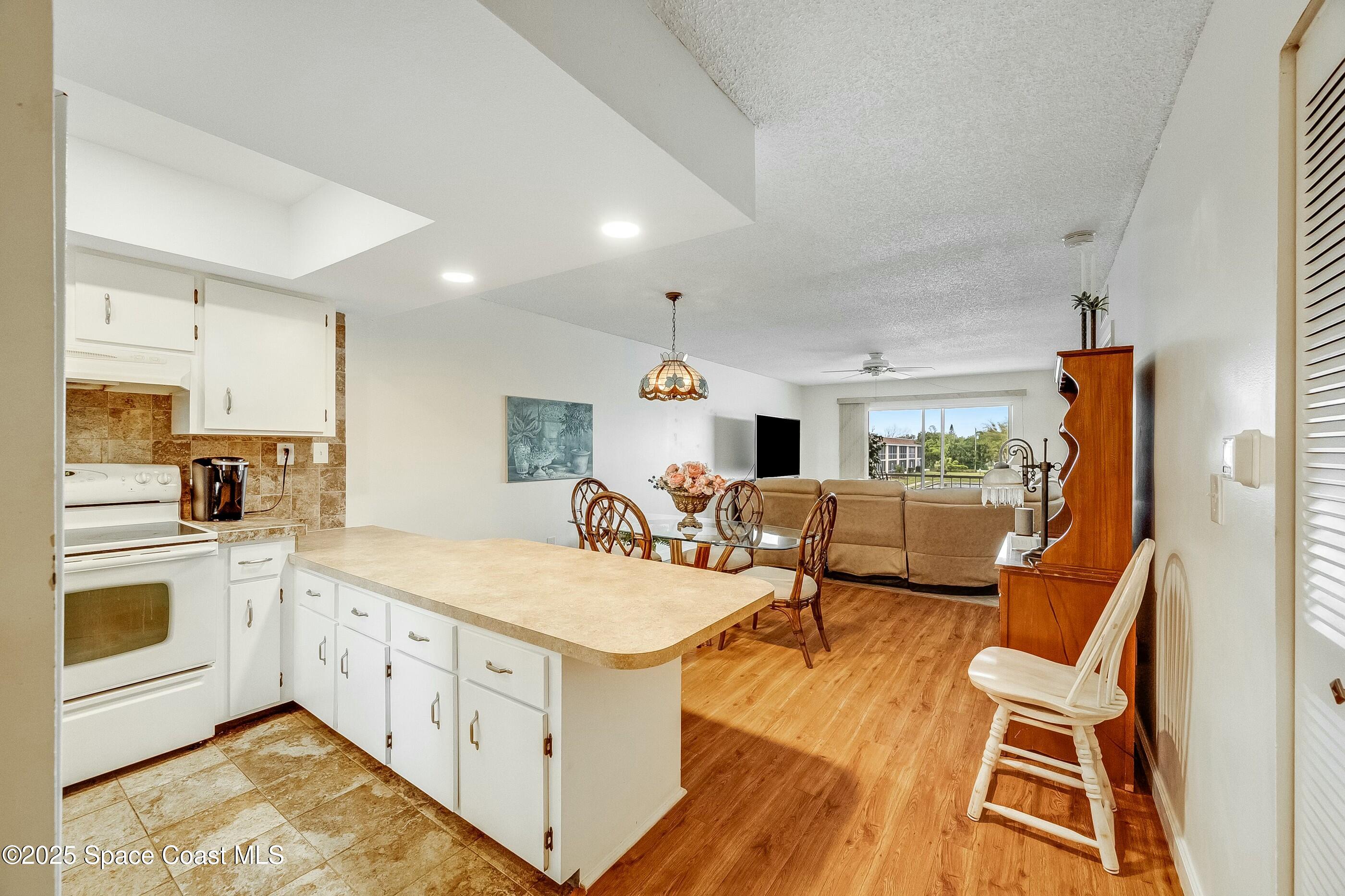 2135 N Courtenay Parkway, 217