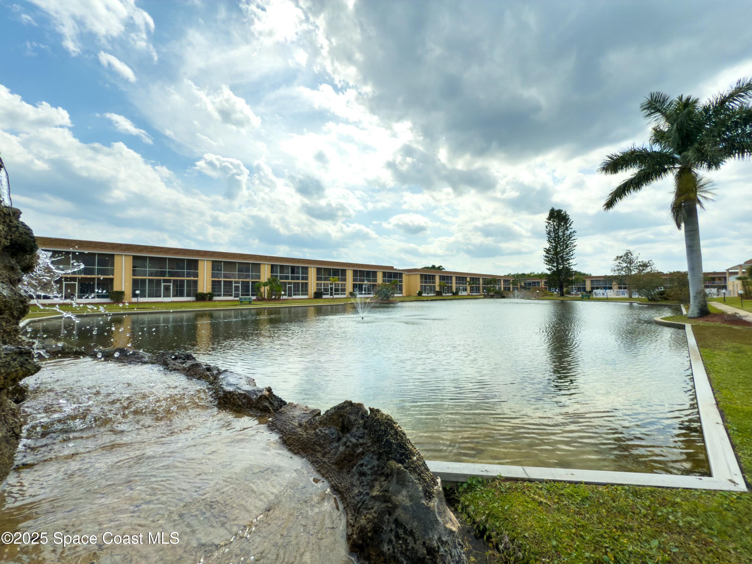 2135 N Courtenay Parkway, 217