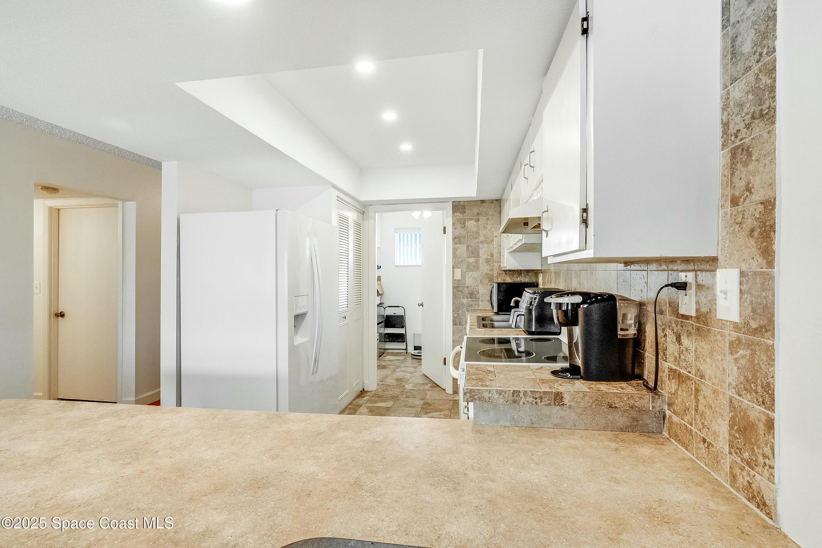 2135 N Courtenay Parkway, 217