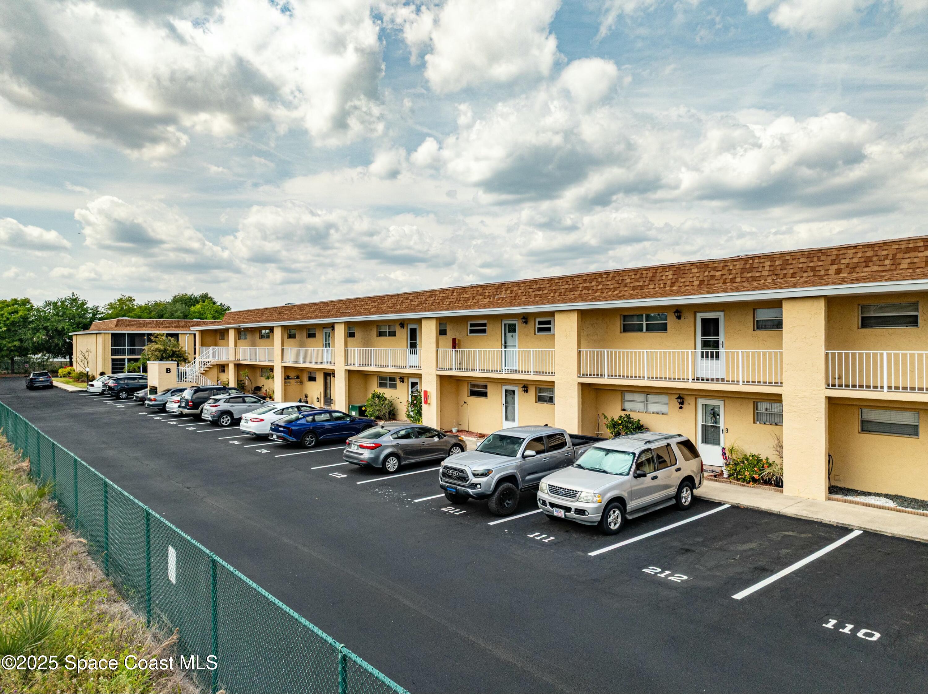 2135 N Courtenay Parkway, 217