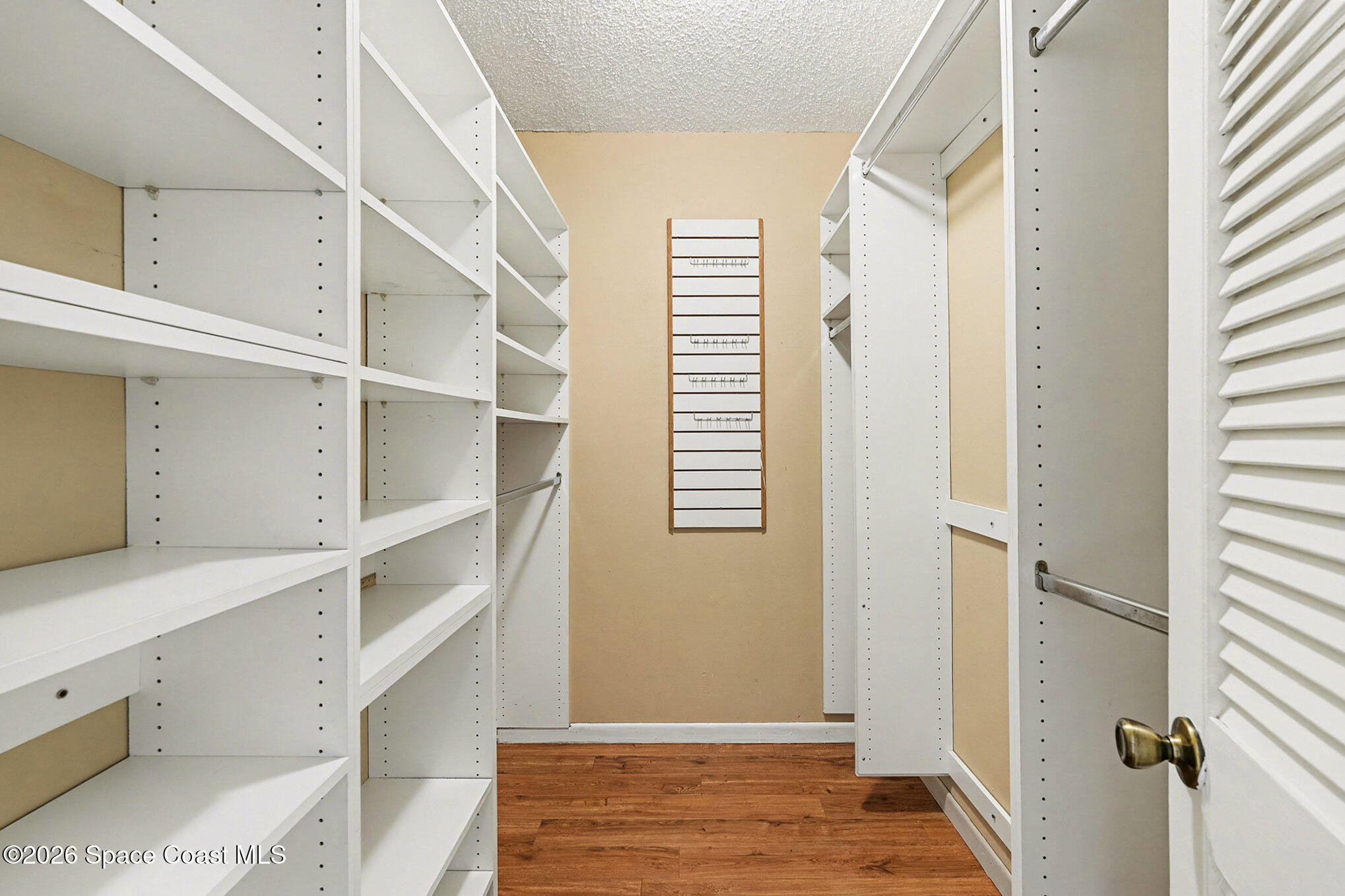 2135 N Courtenay Parkway 217