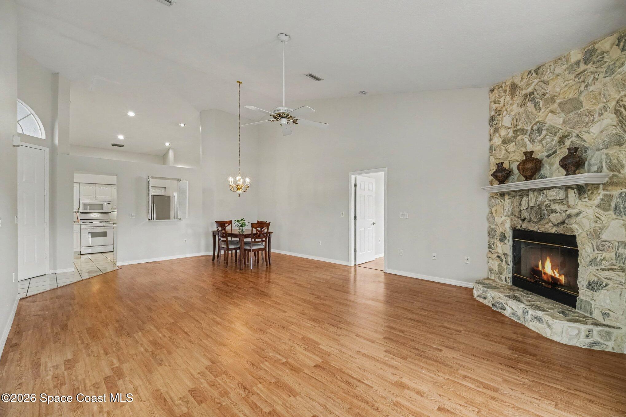 455 Willowgreen Lane