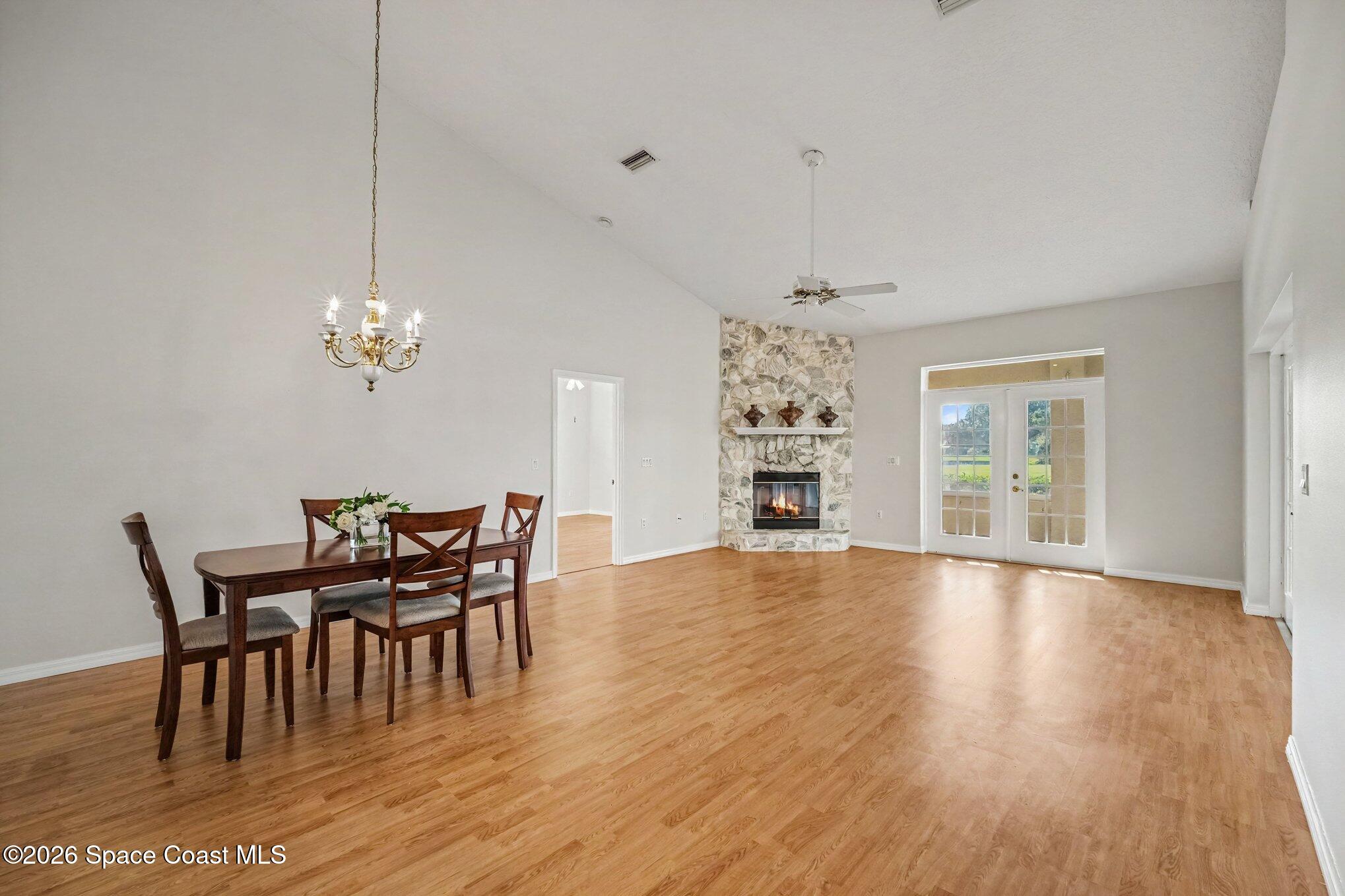 455 Willowgreen Lane