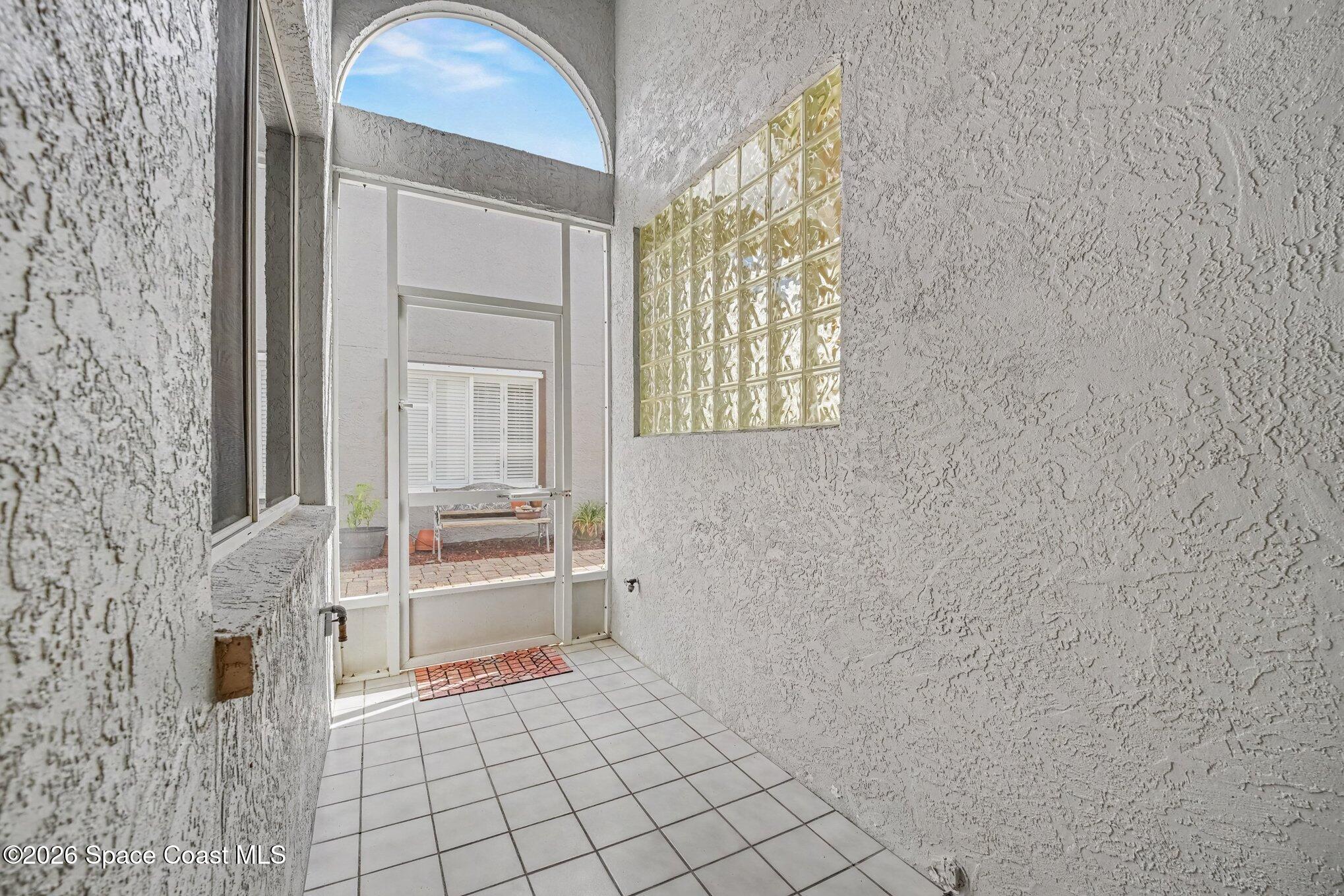 455 Willowgreen Lane