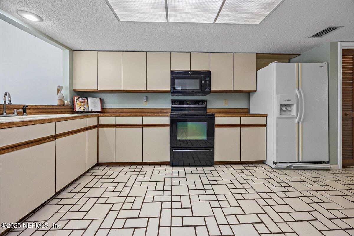 314 8TH Street, A