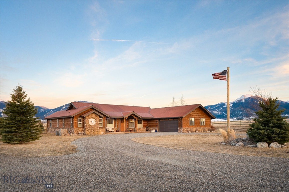 98 Morgan Trail