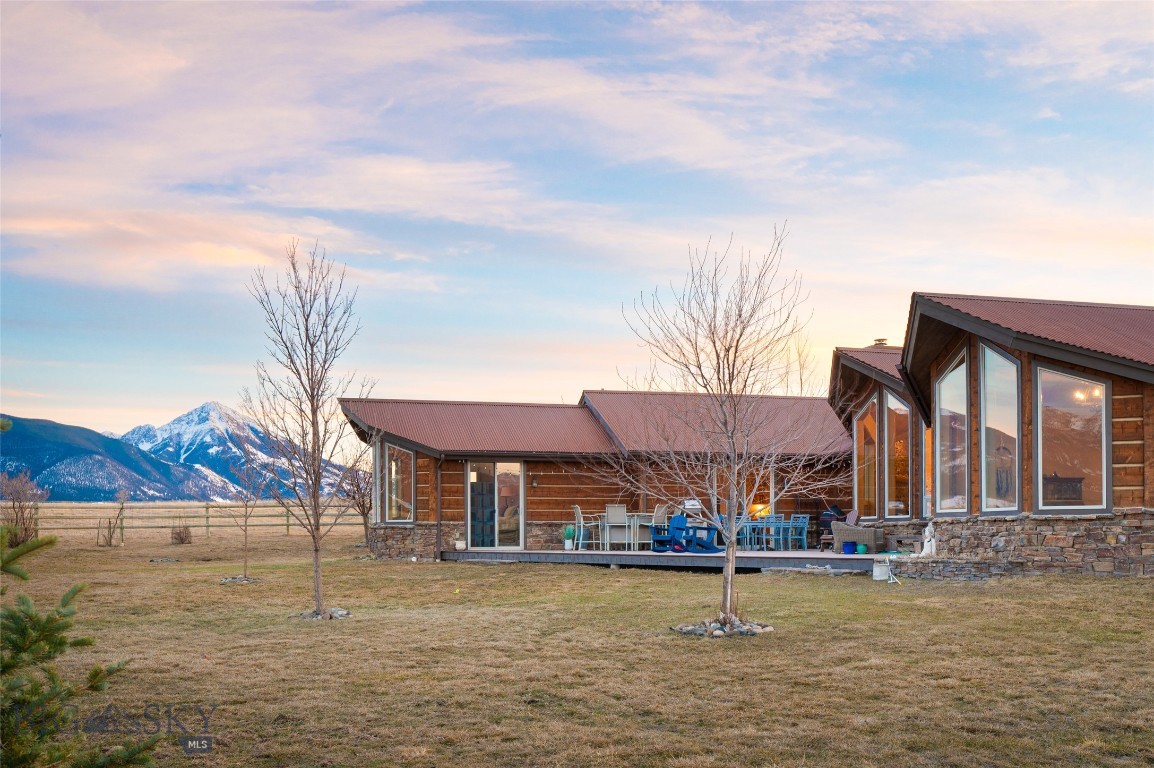 98 Morgan Trail