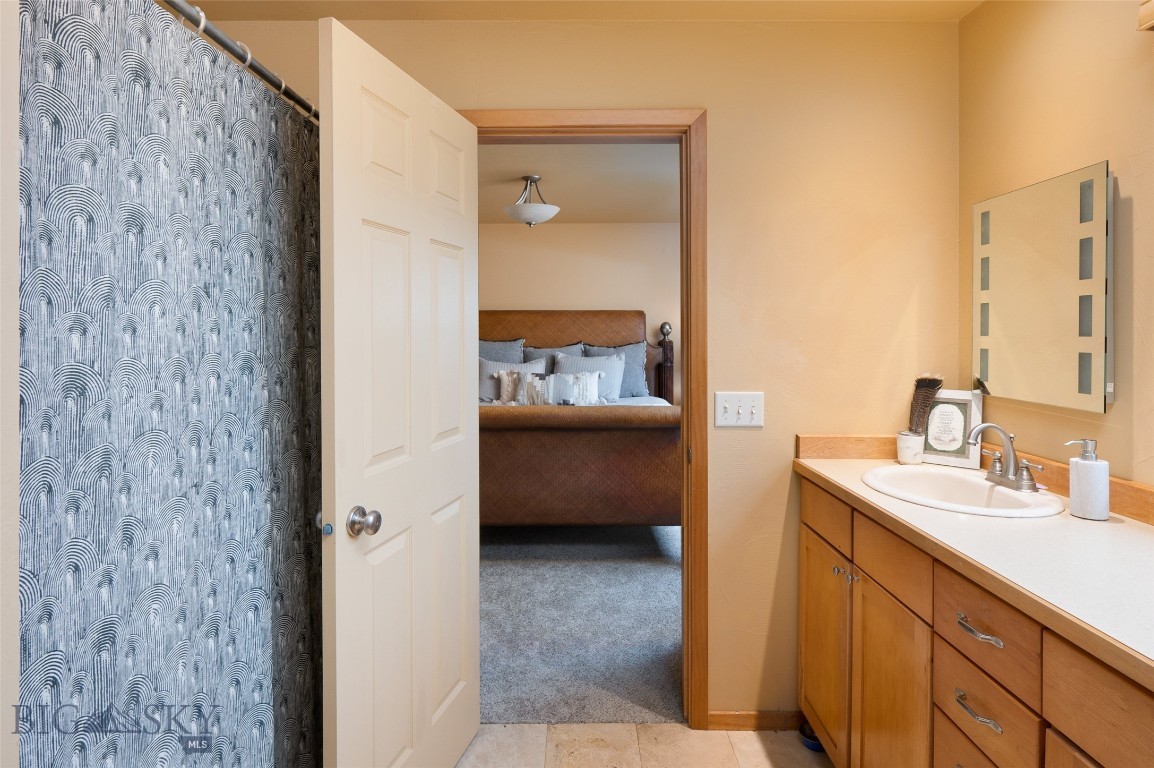 4684 Shadowglen C