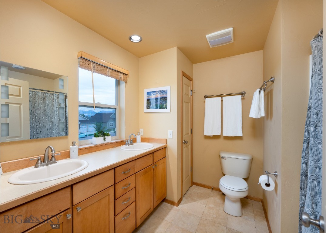 4684 Shadowglen C