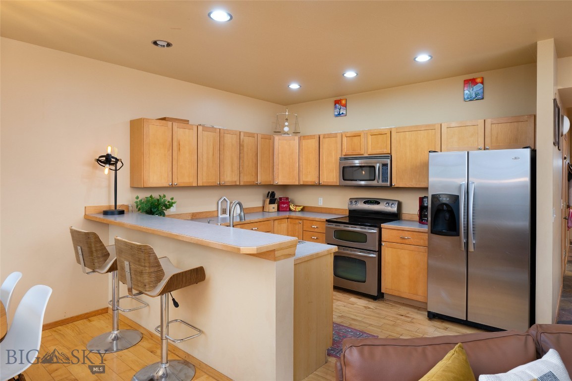 4684 Shadowglen C