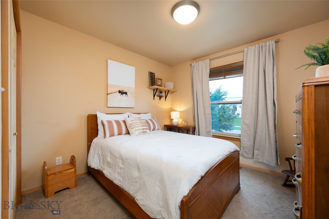 4684 Shadowglen C