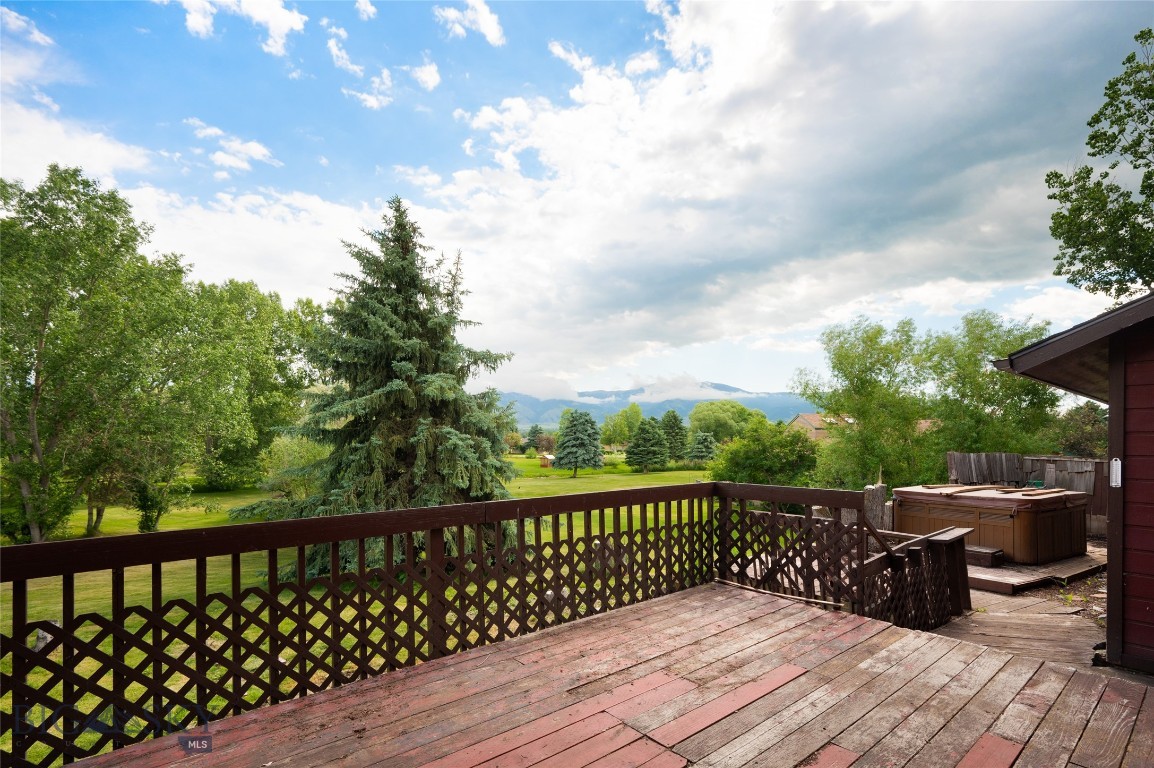 703 Mountain View Drive