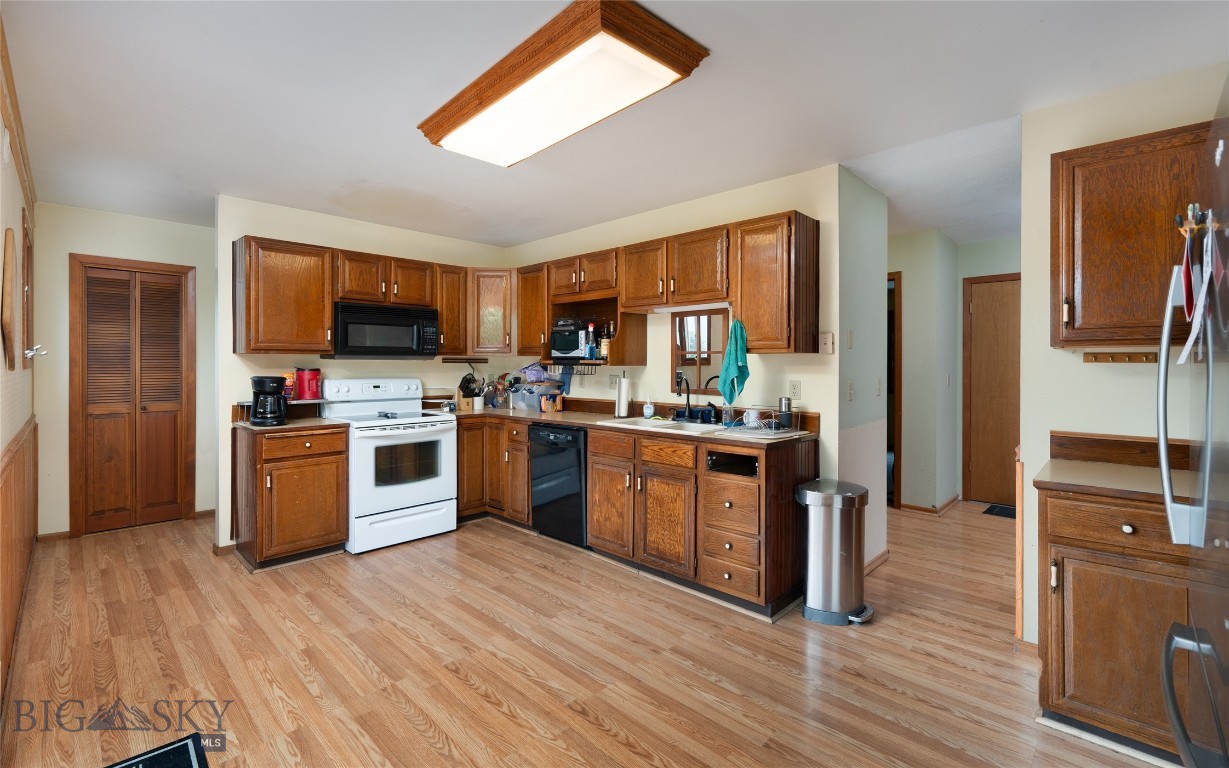 703 Mountain View Drive