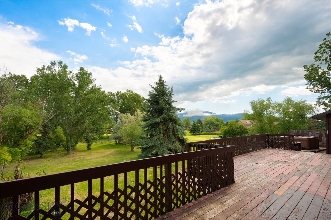 703 Mountain View Drive