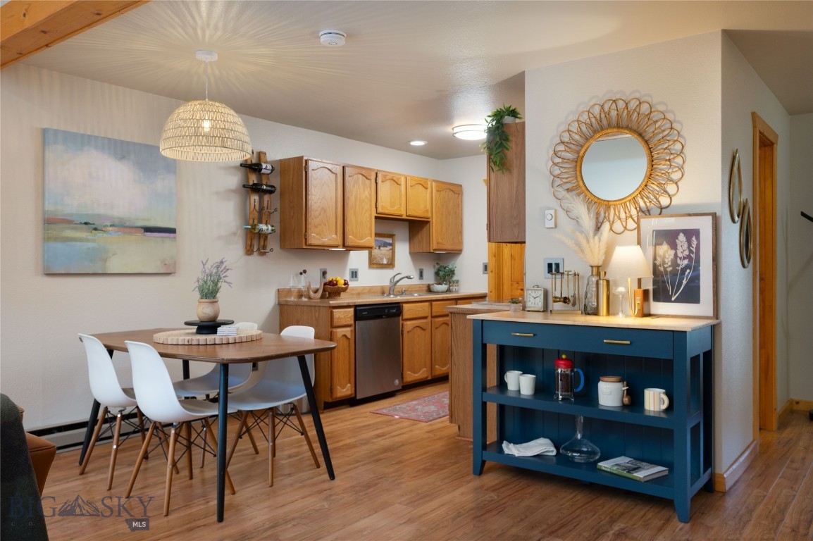 1601 W Olive Street 5