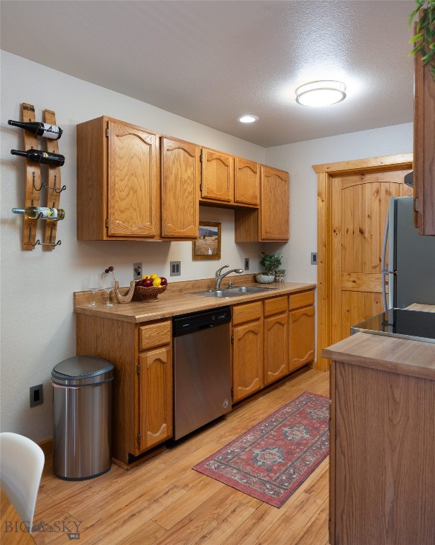 1601 W Olive Street 5