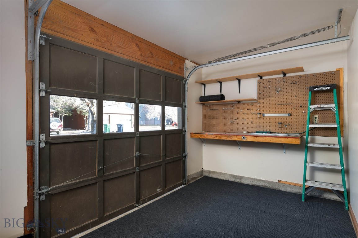 1601 W Olive Street 5