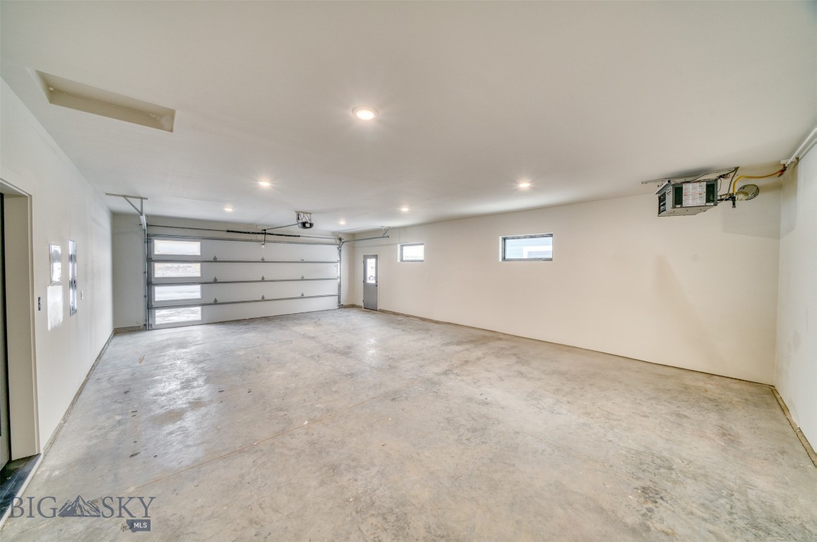 405 Cloudfield Circle