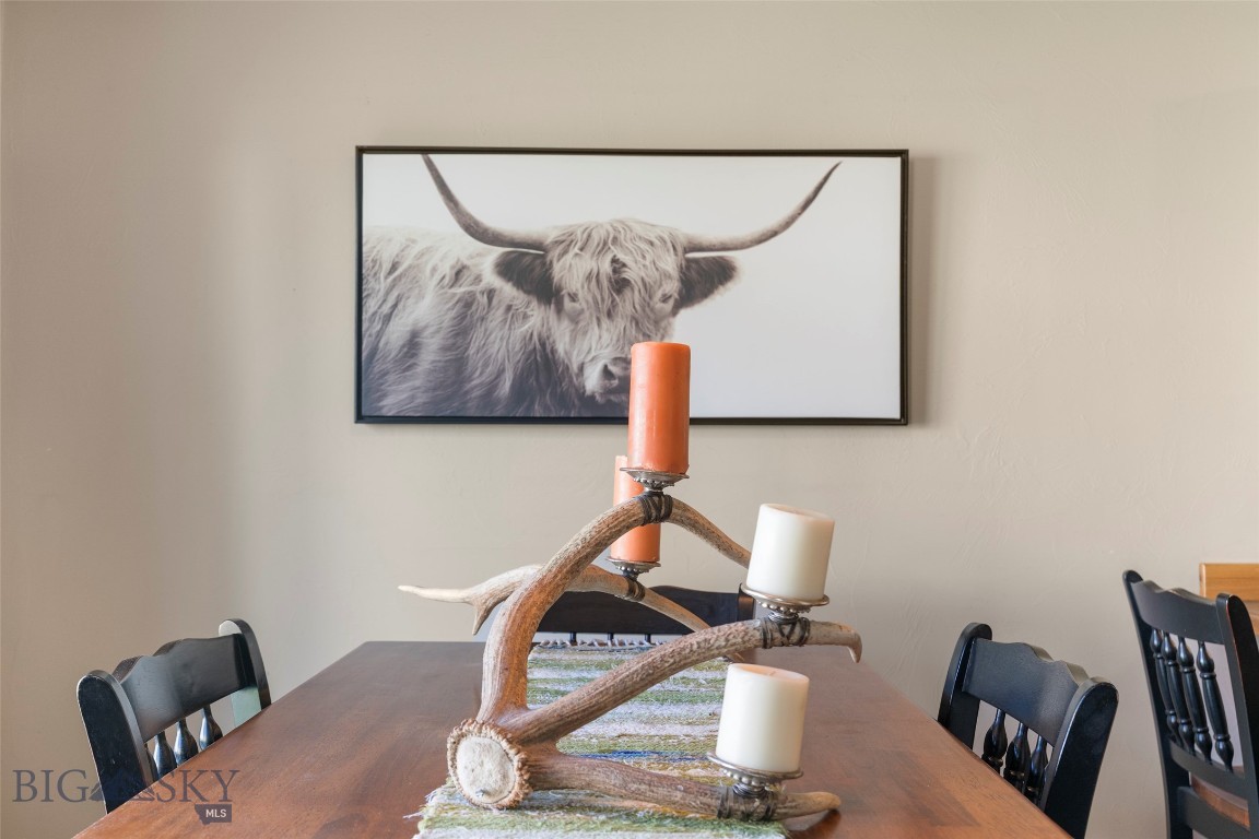 157 E Magnolia Drive