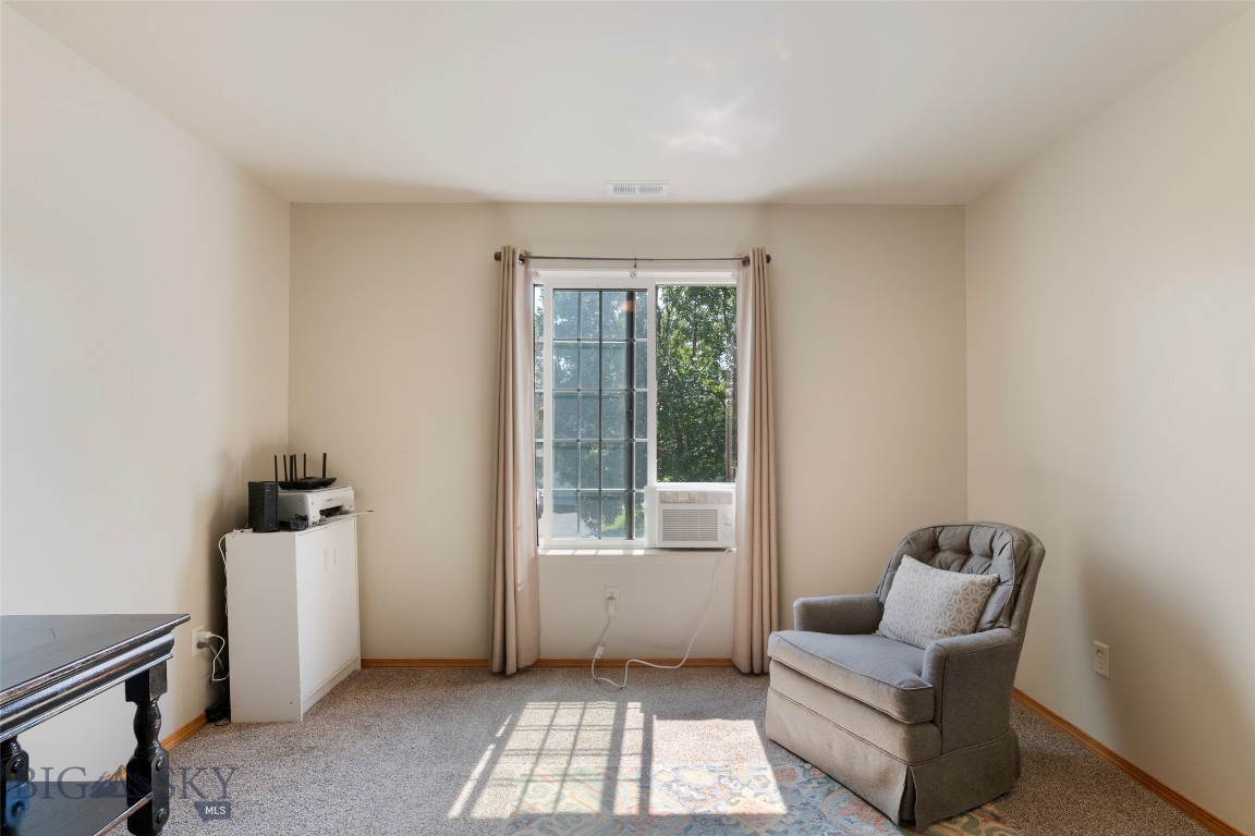 157 E Magnolia Drive