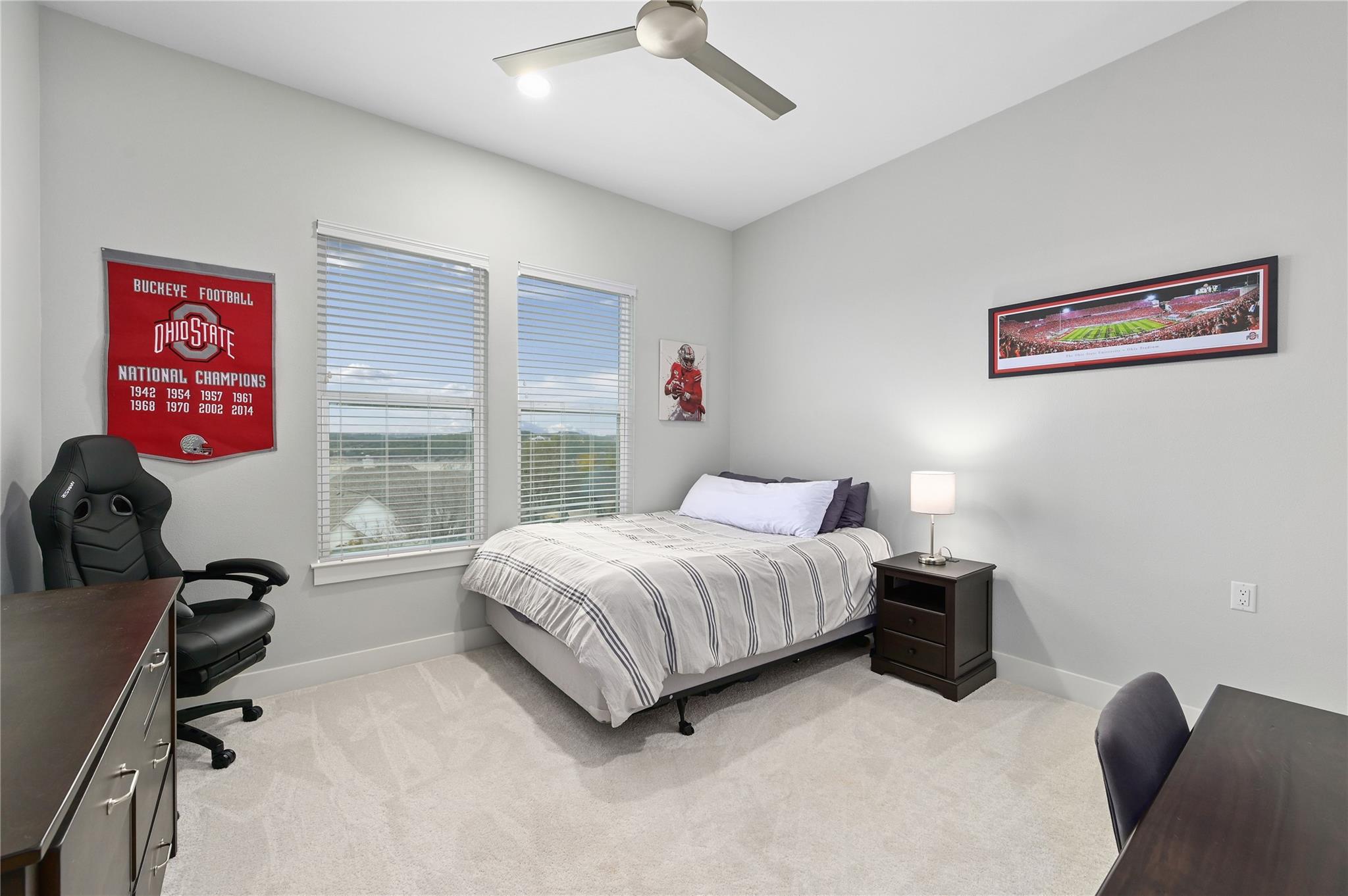 233 Lakefront DR
