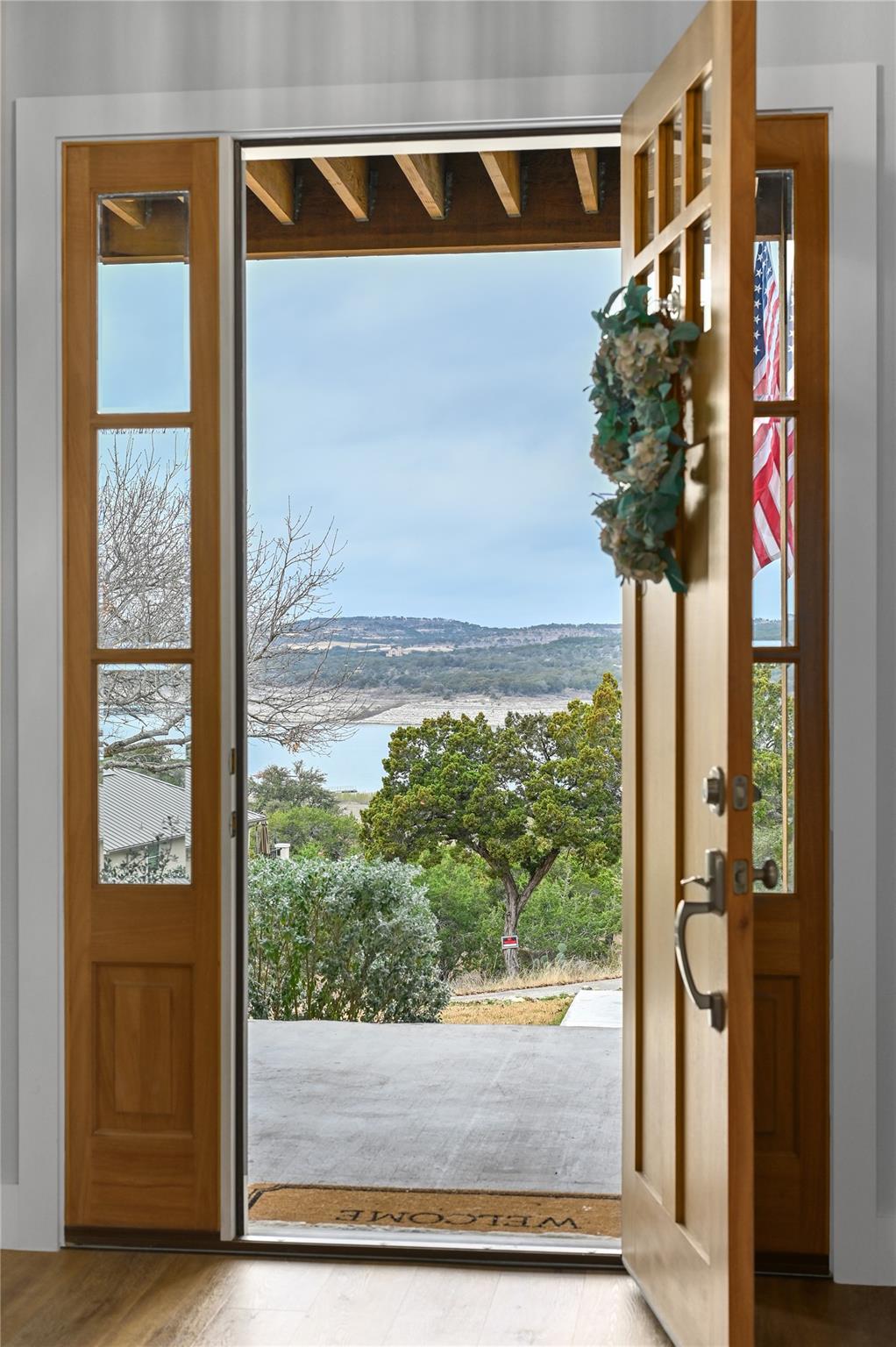 233 Lakefront DR