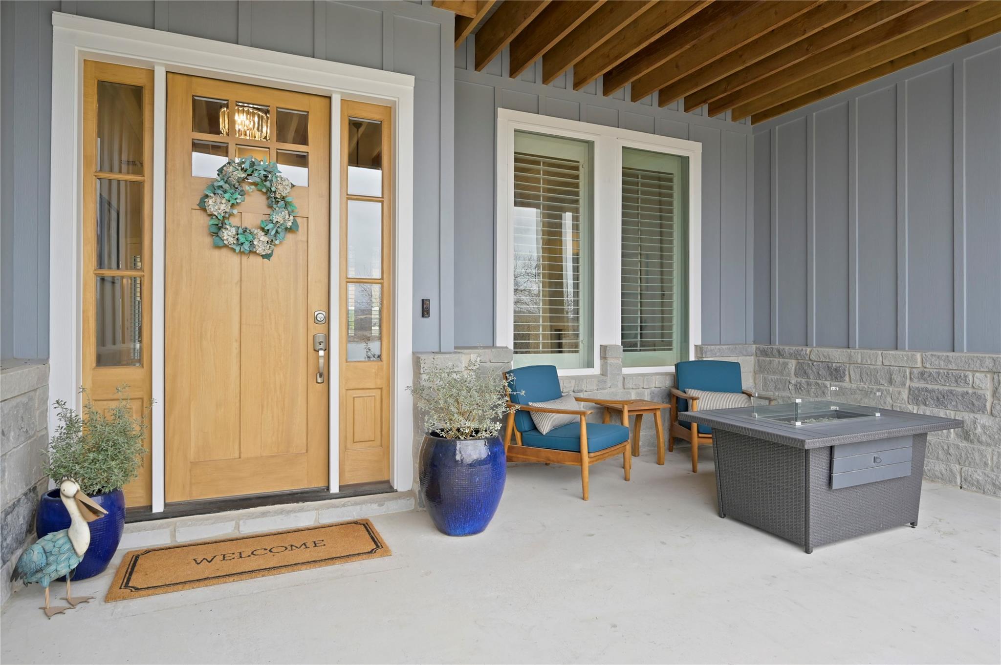 233 Lakefront DR