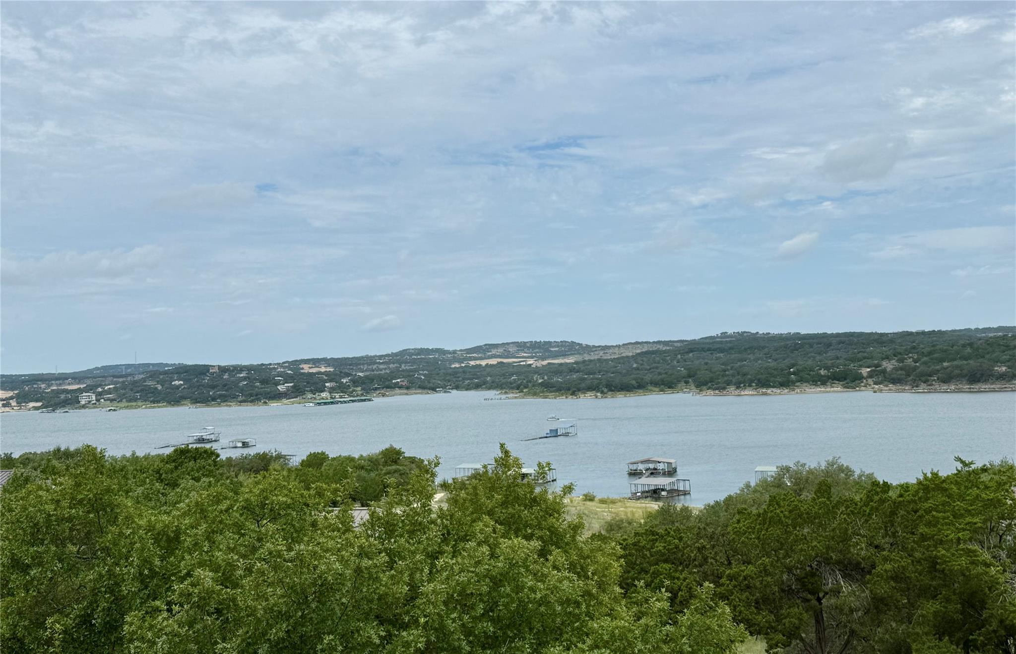 233 Lakefront DR
