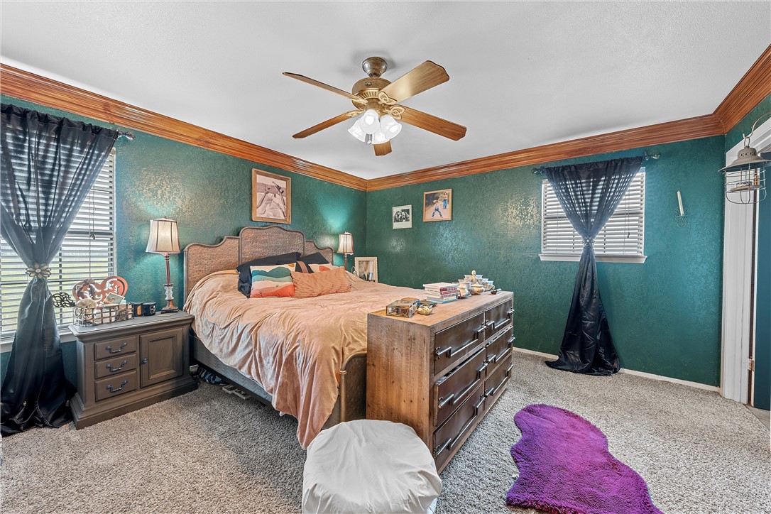 3433 W Tours Road