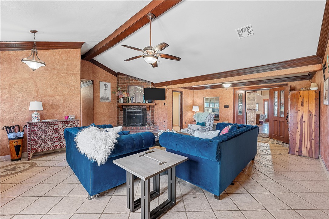 3433 W Tours Road