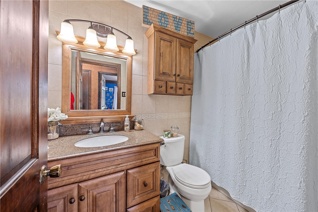 3433 W Tours Road