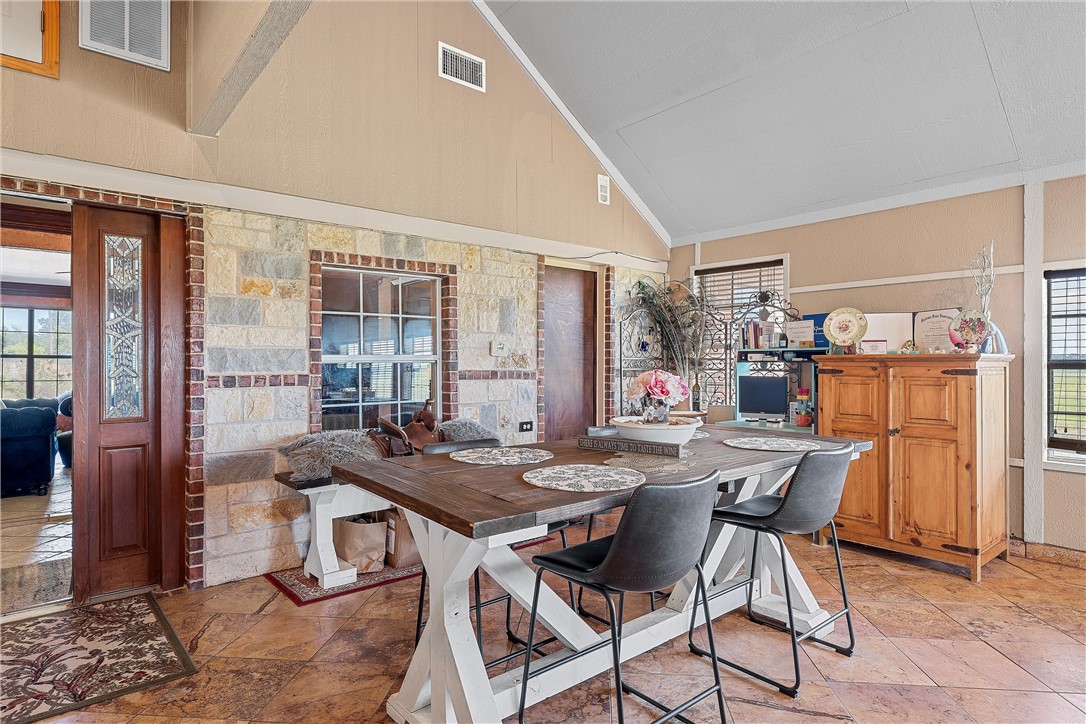 3433 W Tours Road