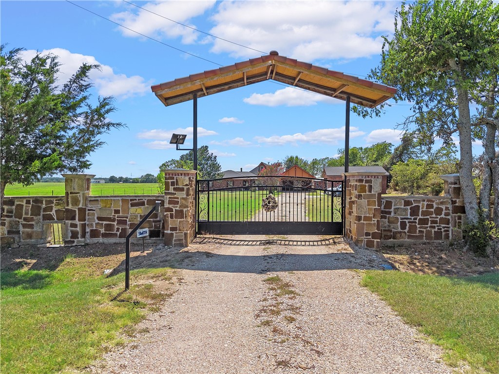 3433 W Tours Road