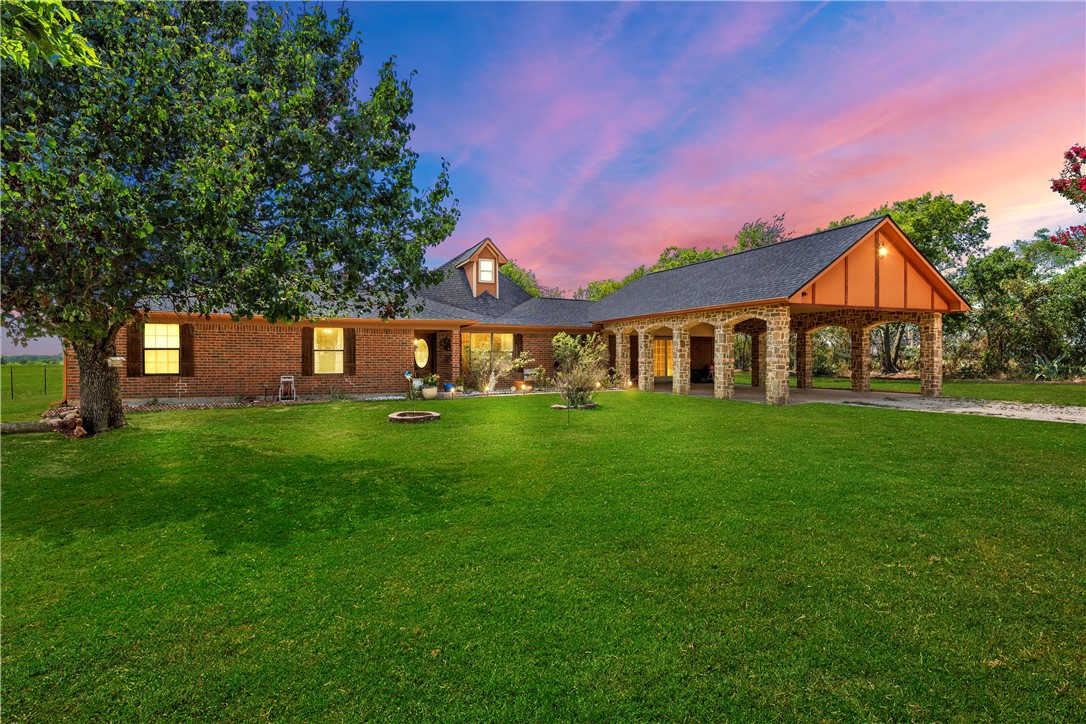 3433 W Tours Road